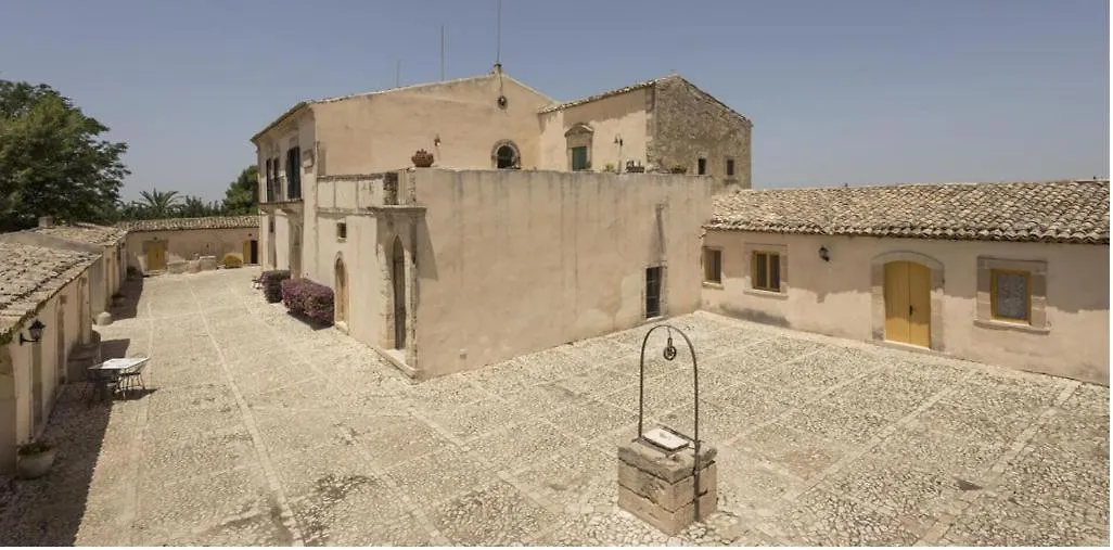 Villa Zottopera - Dimora Di Sicilia Chiaramonte Gulfi 0*,