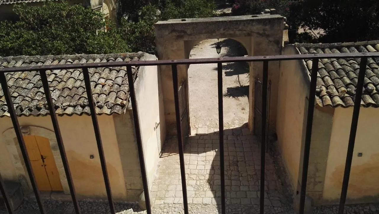Villa Zottopera - Dimora Di Sicilia Chiaramonte Gulfi 0*,